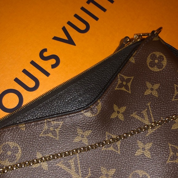 LOUIS VUITTON PALLAS CLUTCH - Picture 4 of 8